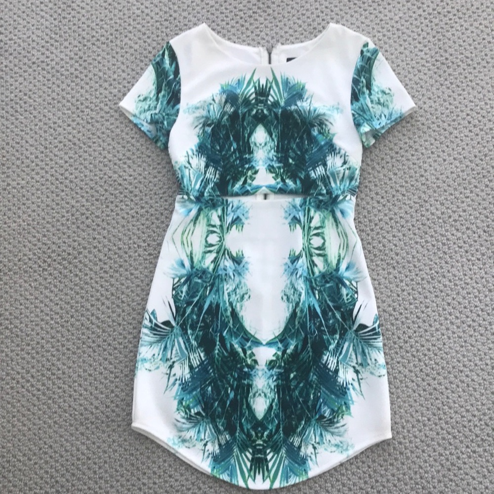 Rise of Dawn green and white dress